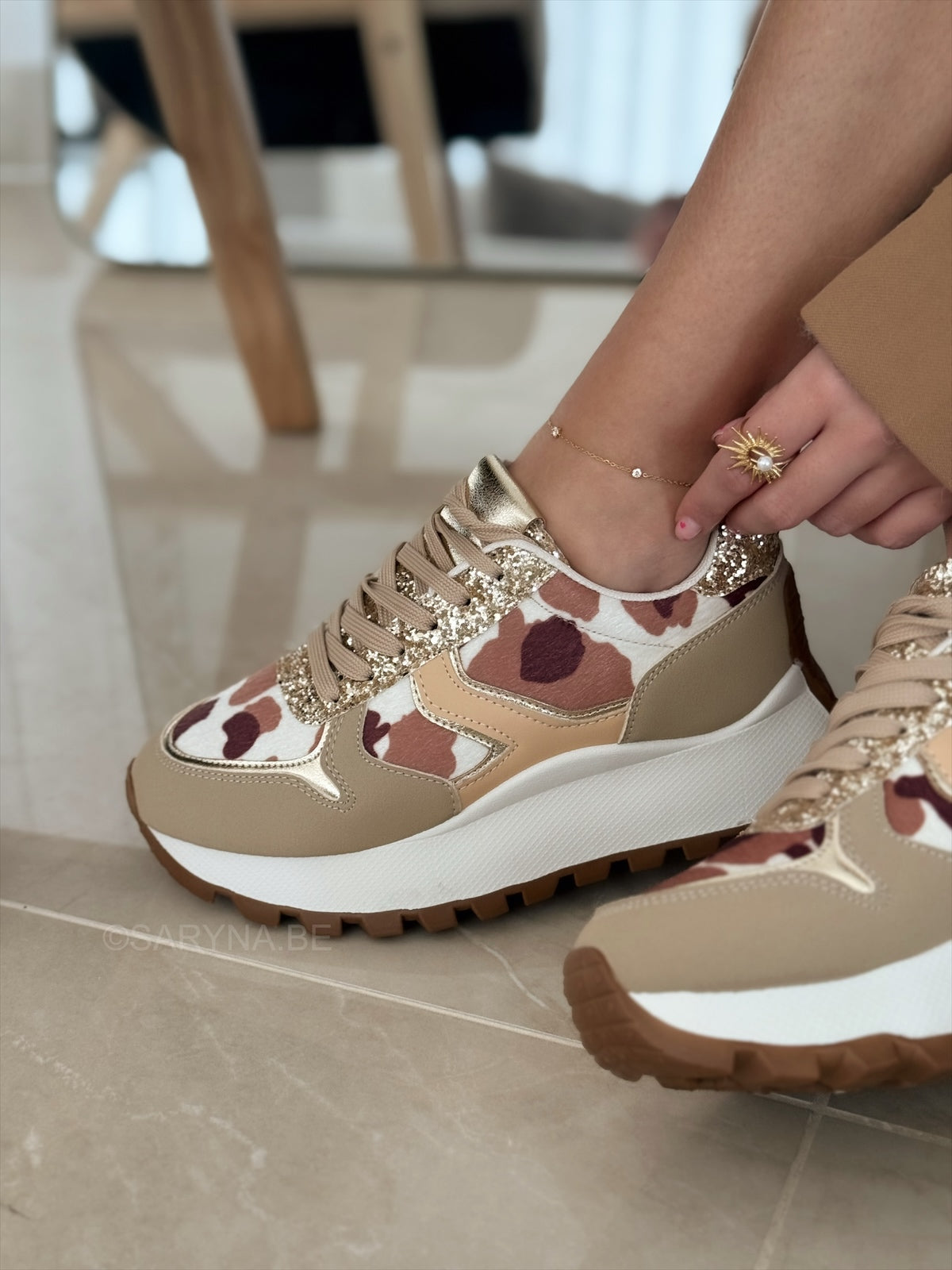 Aurelia GlitterRunner