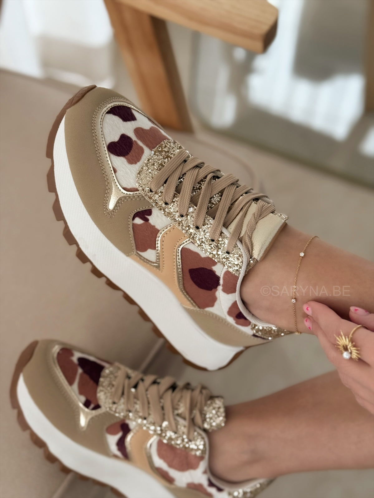 Aurelia GlitterRunner